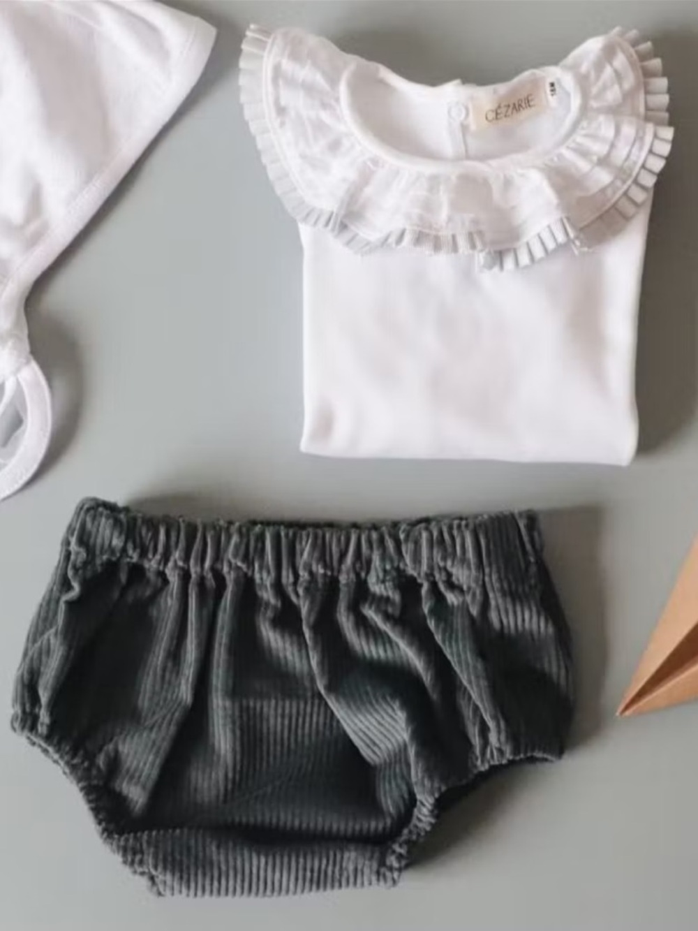 Cezarie - Unisex Léon Velvet Diaper Cover